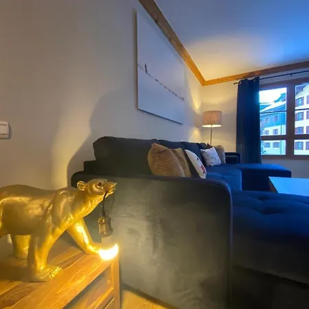 Big Tartiflat, Arc 1950, 2 Bed Ski-in Ski-out Apartamento *