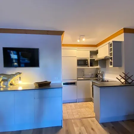 Big Tartiflat, Arc 1950, 2 Bed Ski-in Ski-out Apartamento *